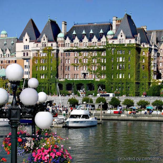Rosewood Inn Victoria Servis gambar